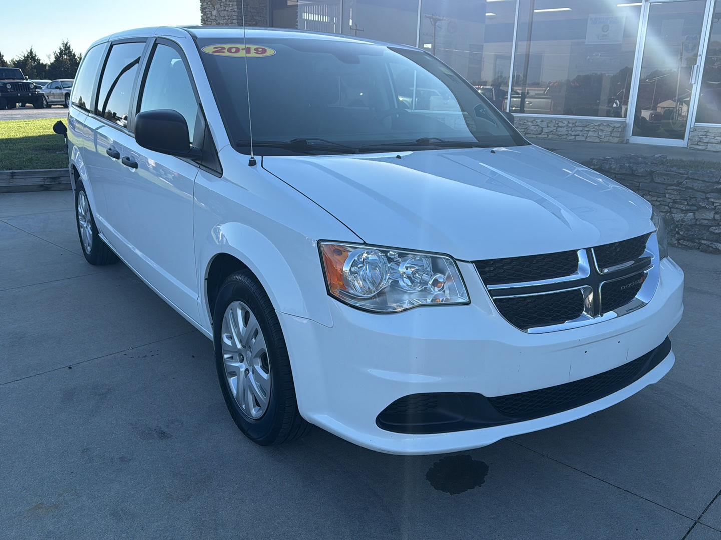  2019 Dodge Grand Caravan SE FWD   