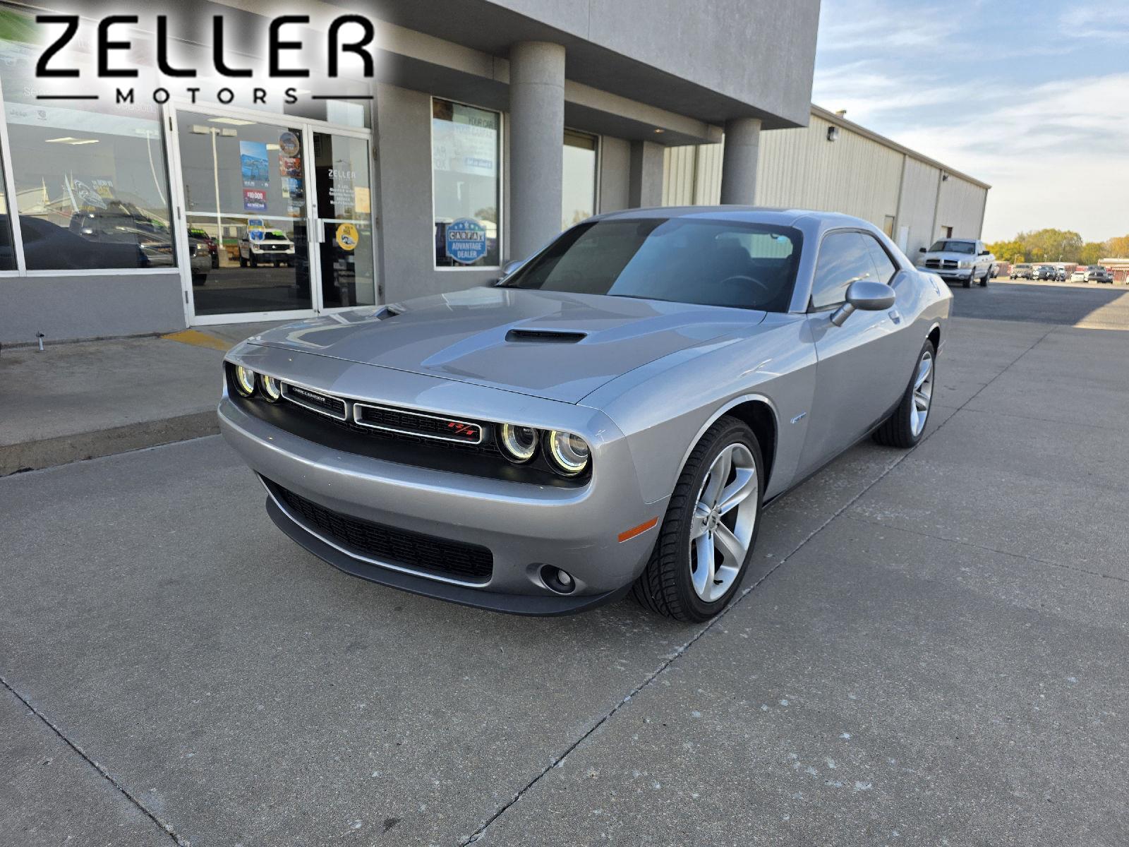 Silver (Billet Clearcoat) 2018 Dodge Challenger R/T RWD Coupe Rear-Wheel Drive 8-Speed Automatic