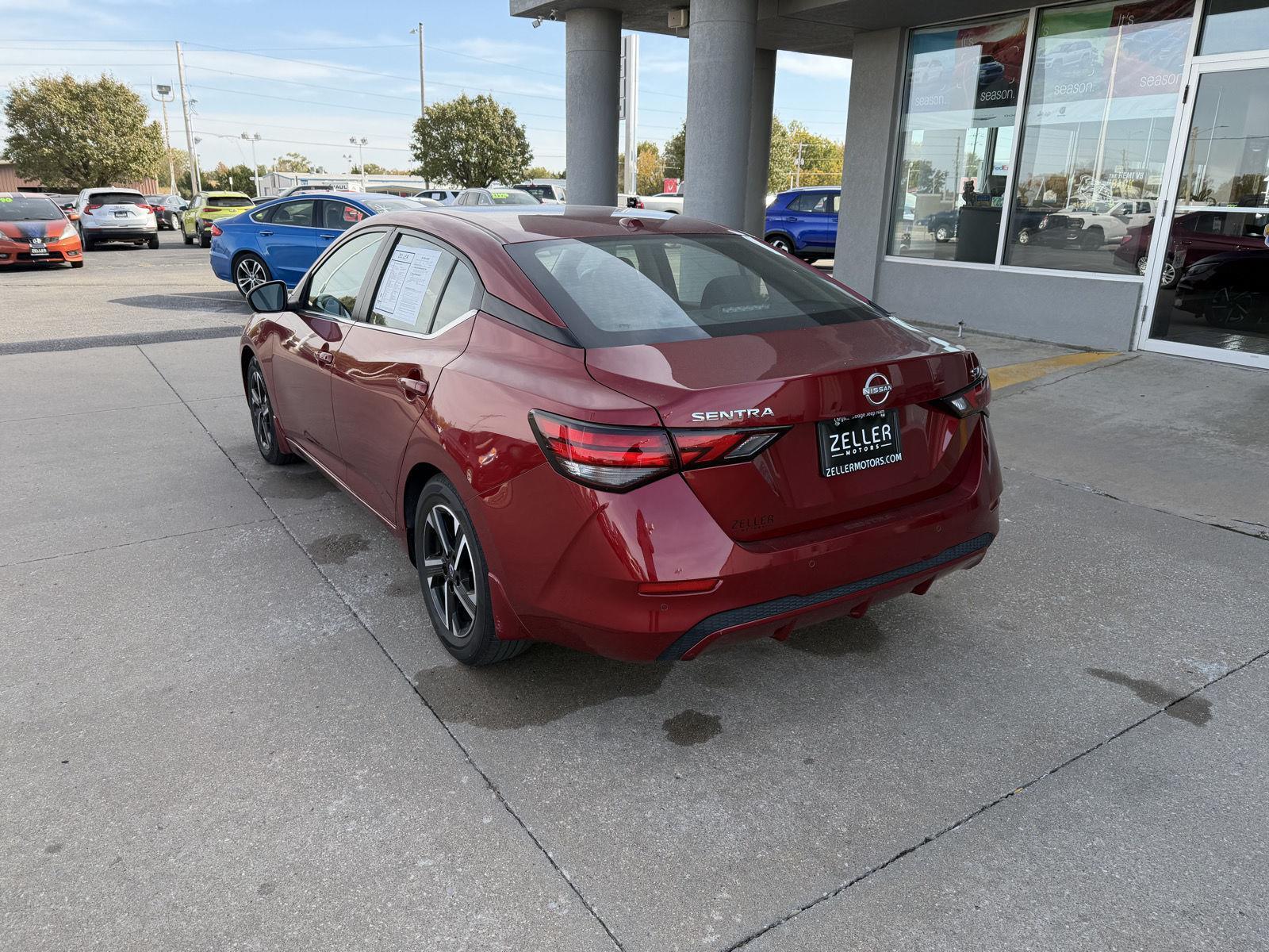 View vehicle photo 3