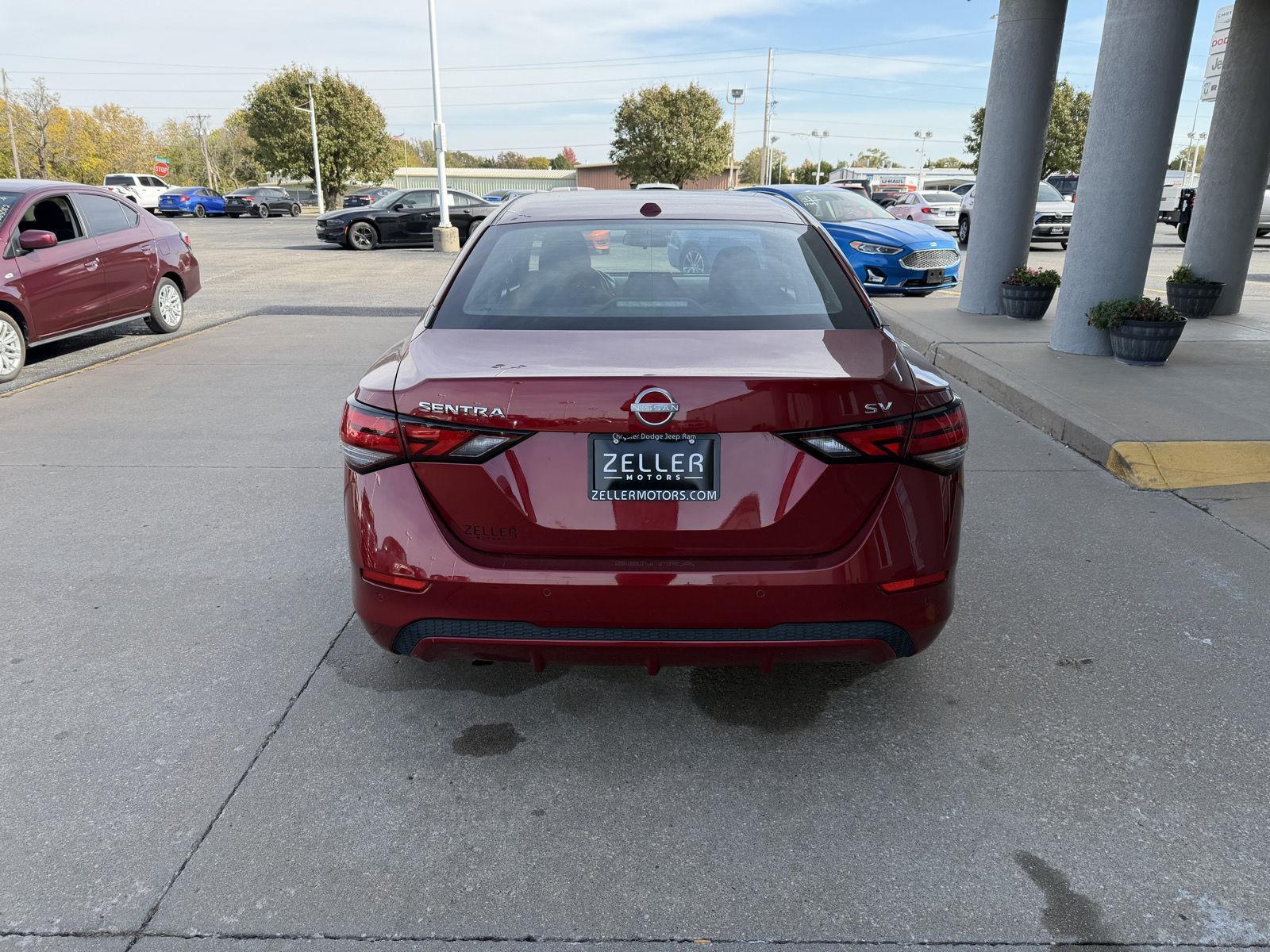 View vehicle photo 4