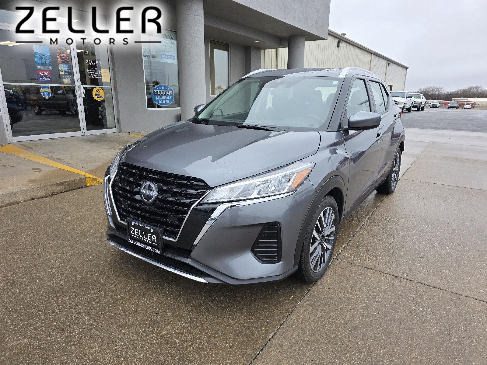 Gray (Gun Metallic) 2024 Nissan Kicks SV FWD SUV / Crossover Front-Wheel Drive Continuously Variable Transmission