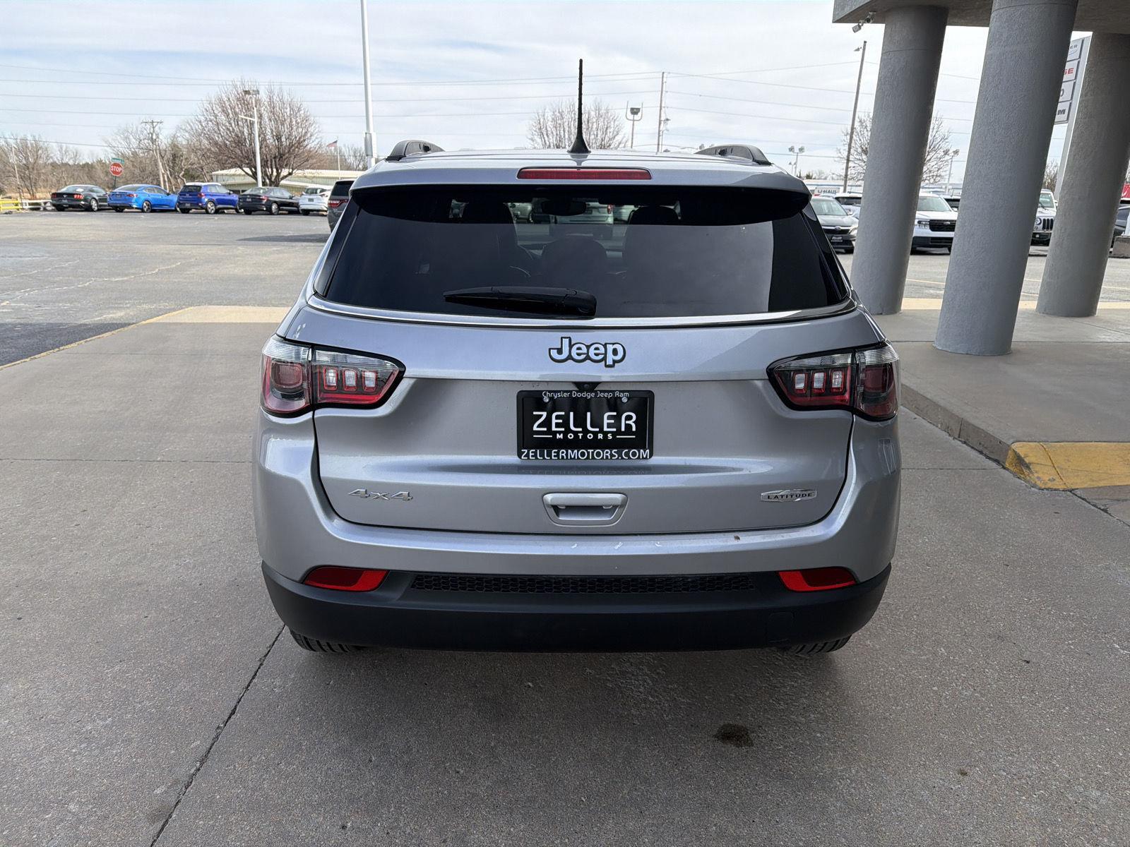 View vehicle photo 4