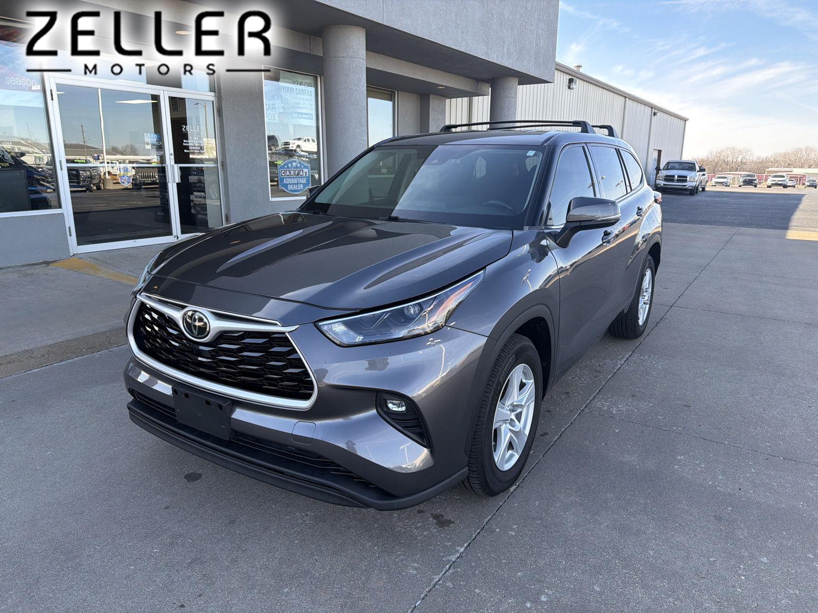 2022 Toyota Highlander LE FWD