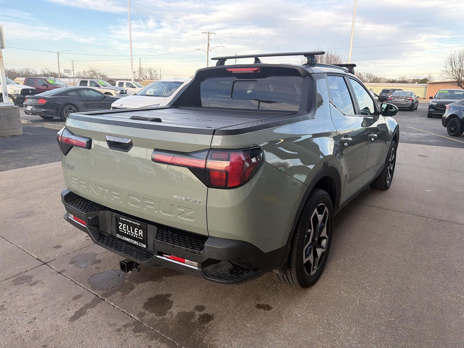 View vehicle photo 6