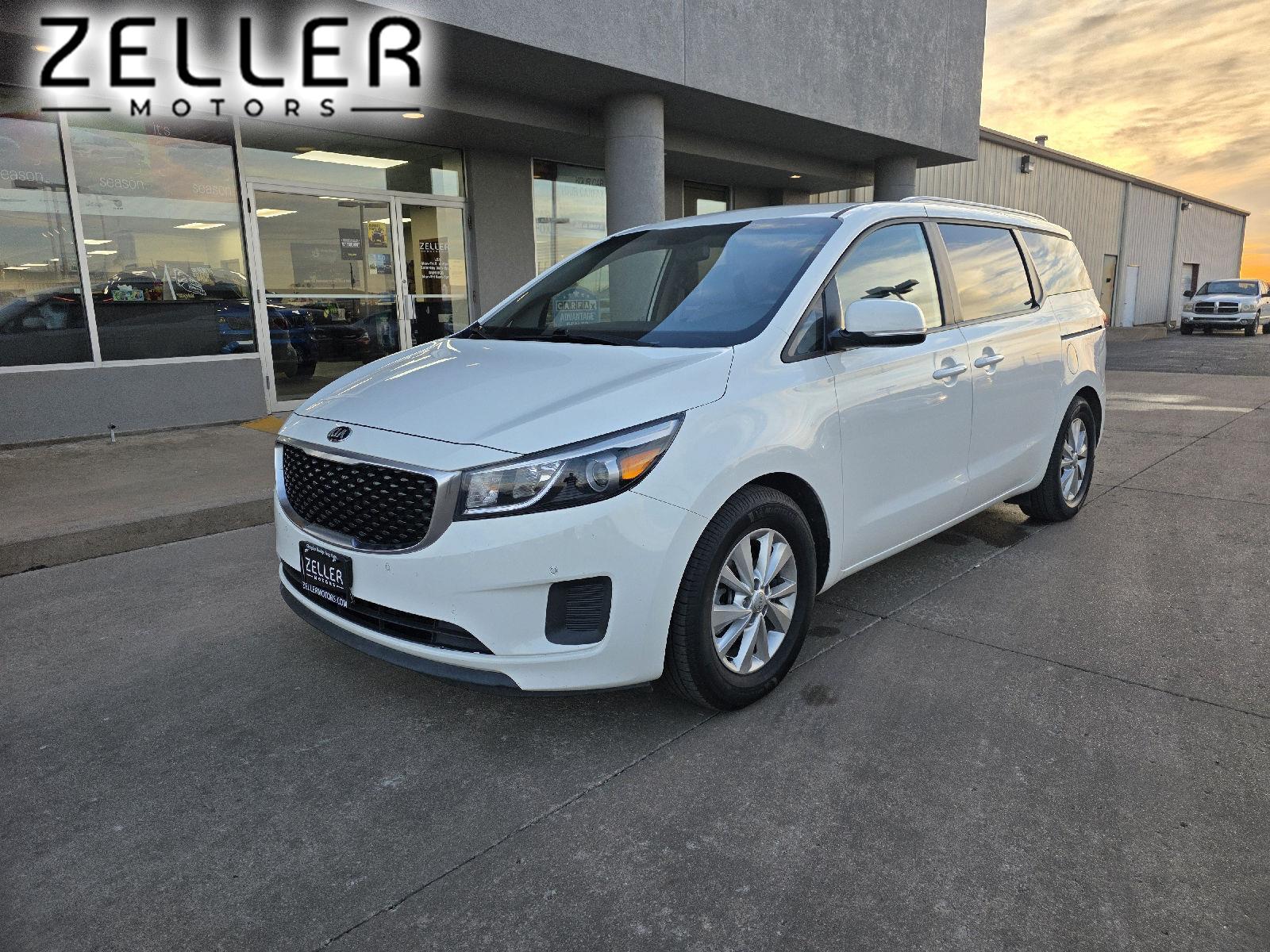 2017 Kia Sedona LX