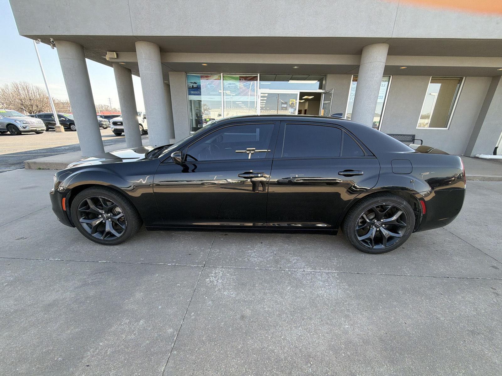 View vehicle photo 2