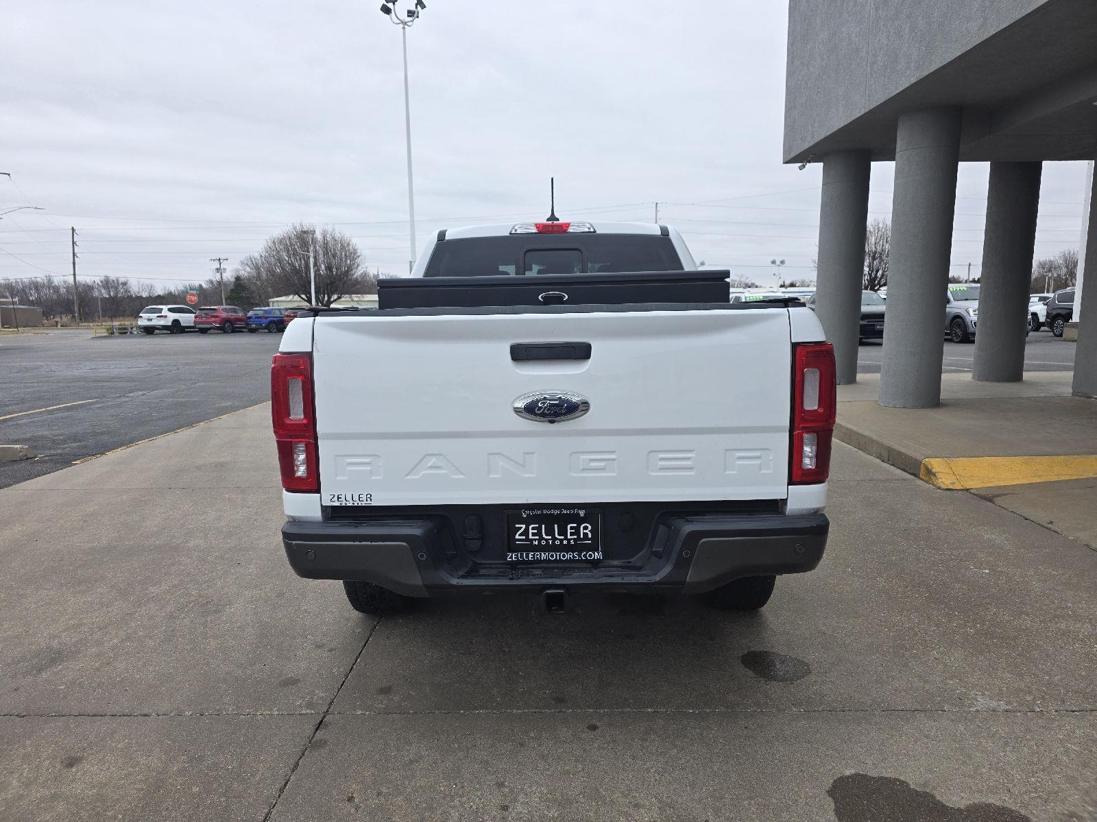 View vehicle photo 4