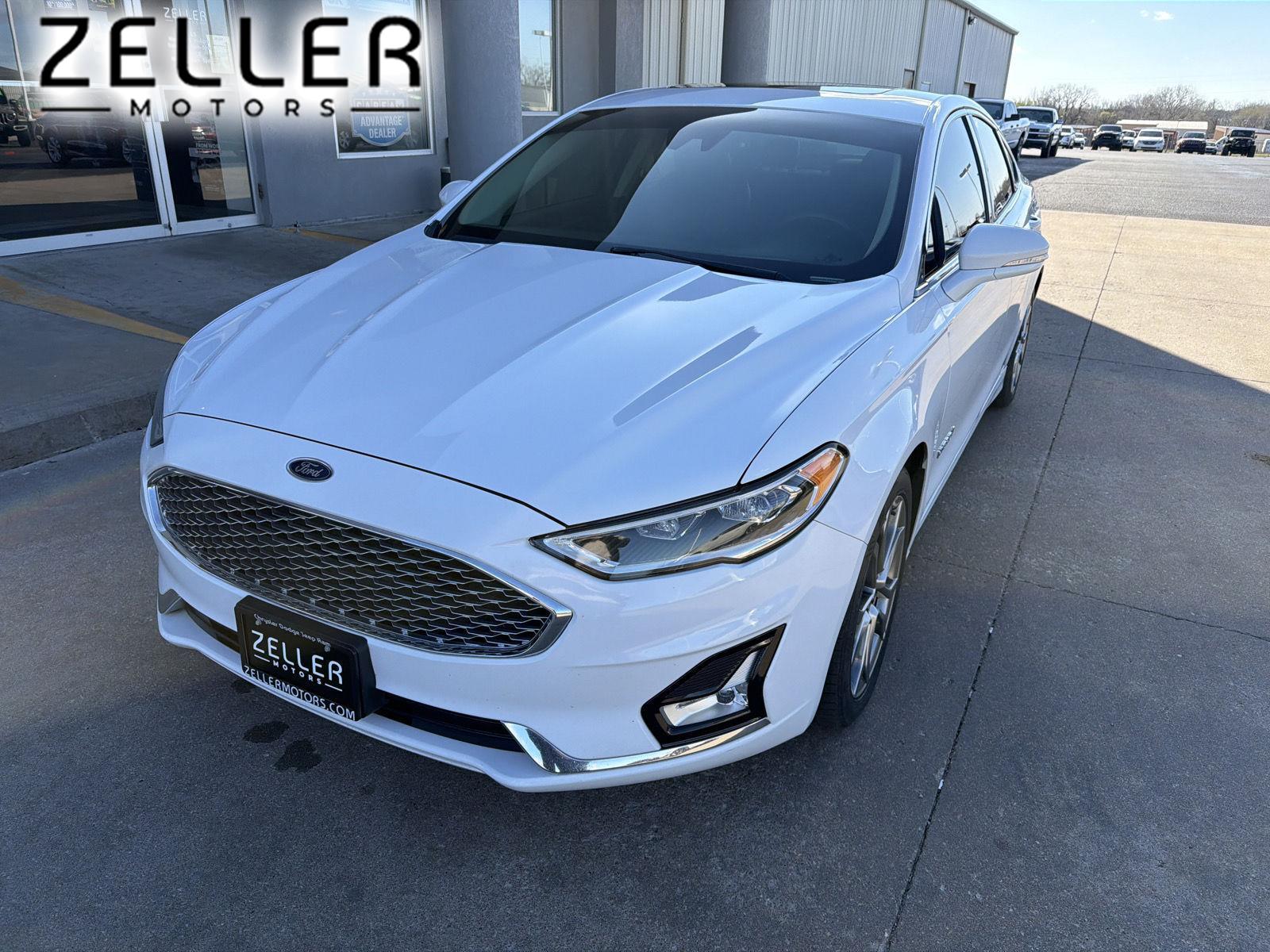 2019 Ford Fusion Hybrid Titanium FWD
