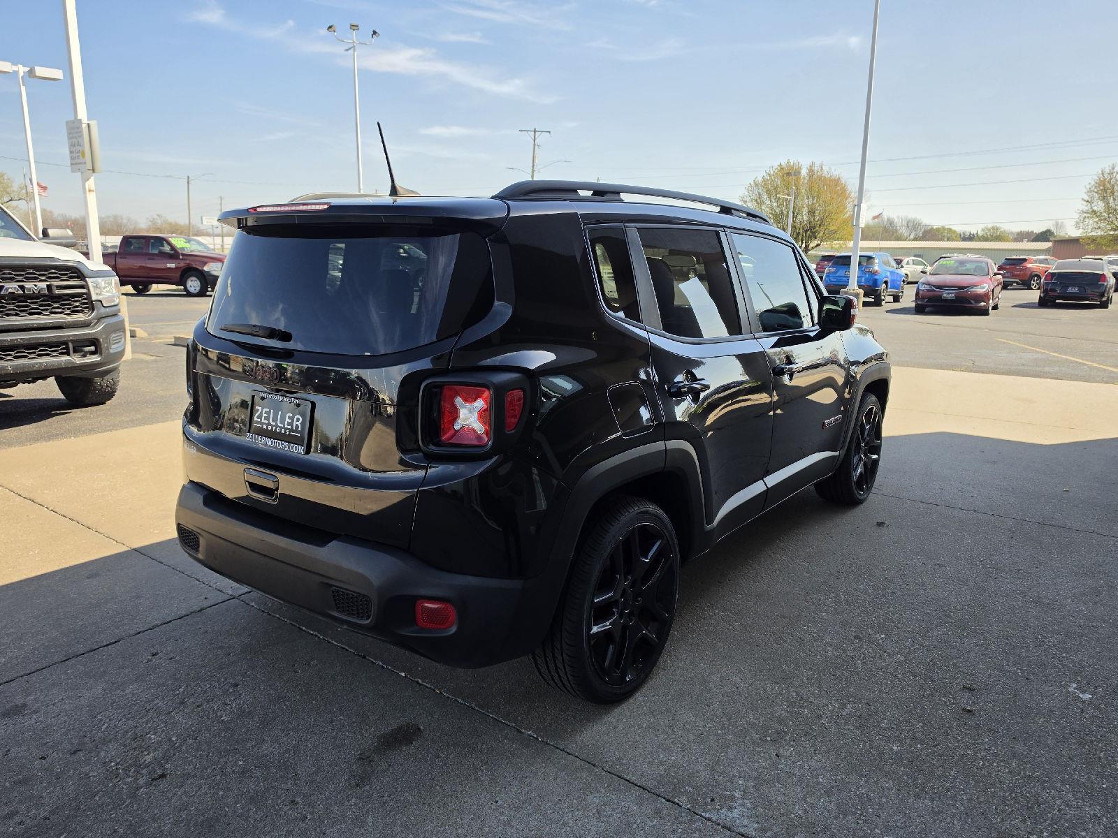 View vehicle photo 6