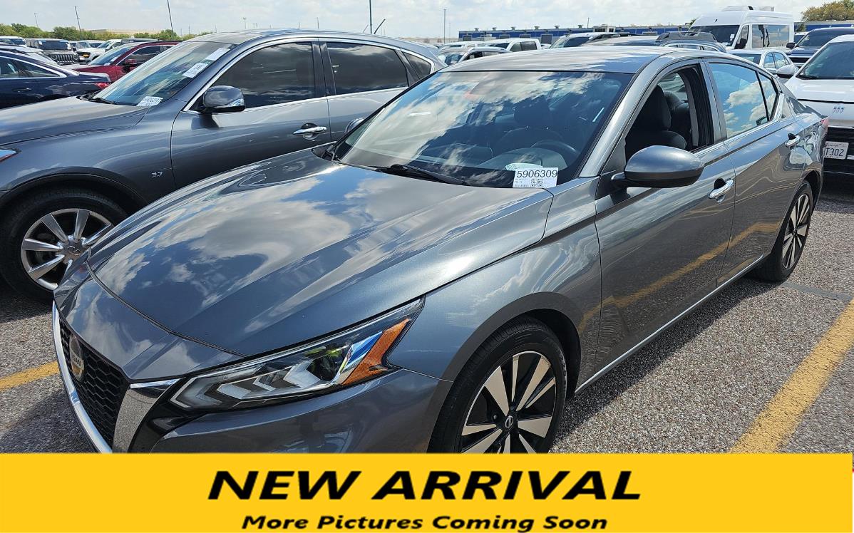 2021 Nissan Altima 2.5 SV FWD