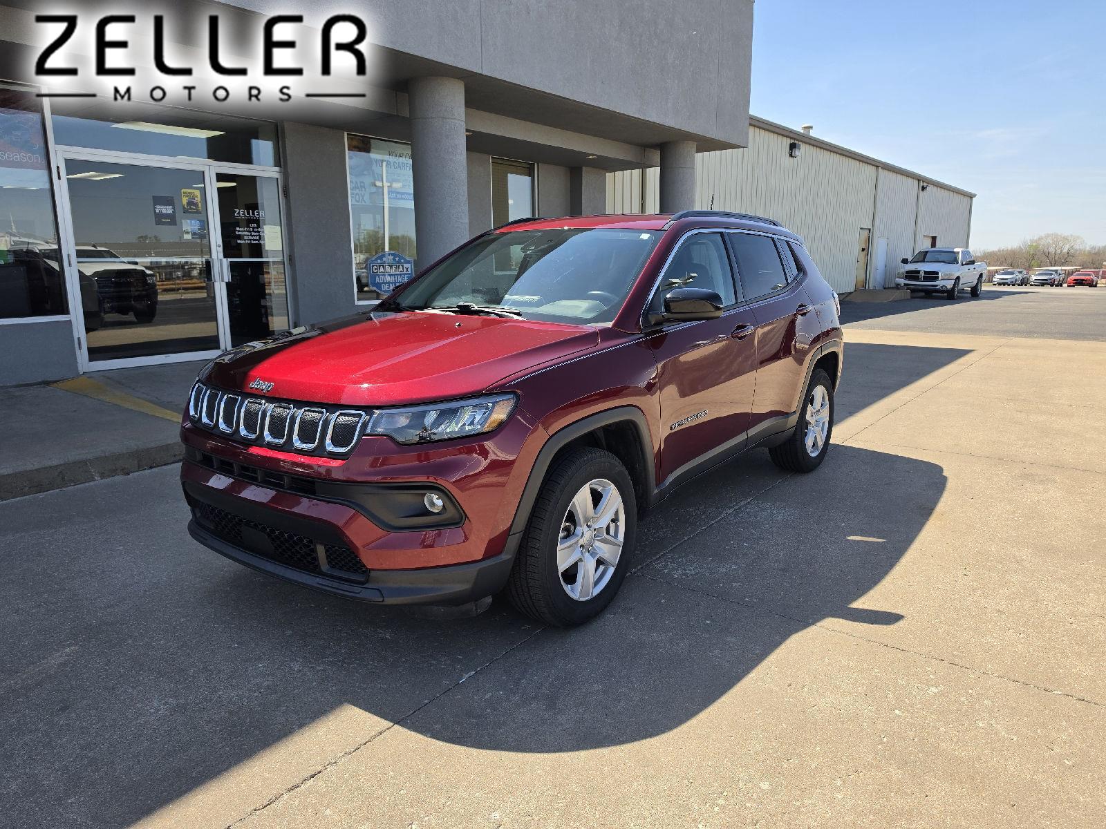 Velvet Red Pearlcoat 2022 Jeep Compass Latitude 4WD SUV / Crossover Four-Wheel Drive 9-Speed Automatic