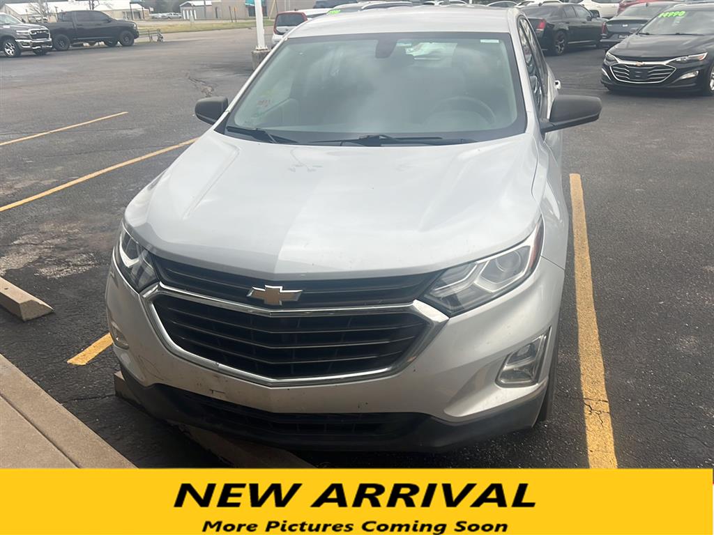 Silver Ice Metallic 2018 Chevrolet Equinox 1.5T LS FWD SUV / Crossover Front-Wheel Drive 6-Speed Automatic Overdrive