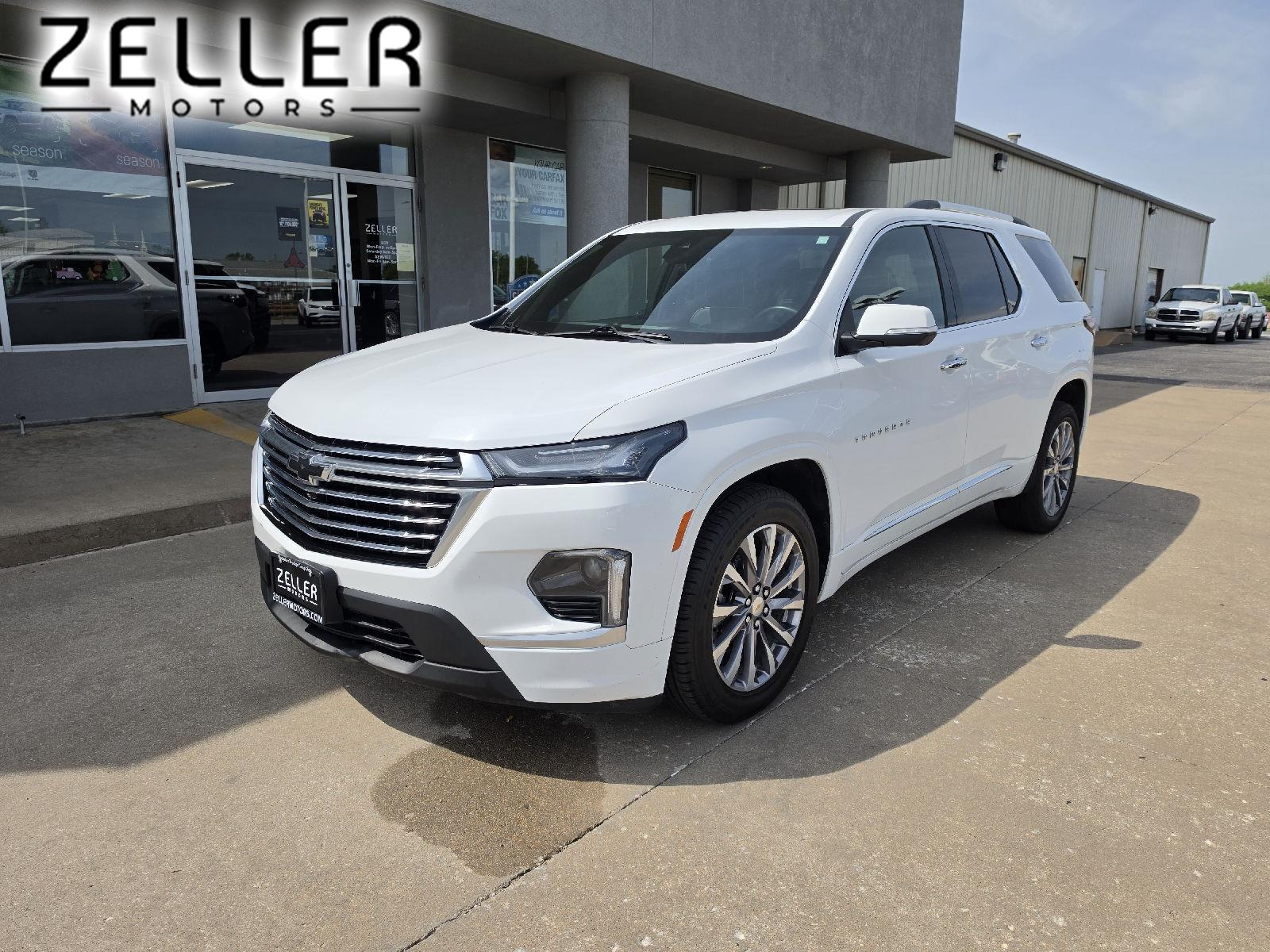 Summit White 2023 Chevrolet Traverse Premier FWD SUV / Crossover Front-Wheel Drive 9-Speed Automatic
