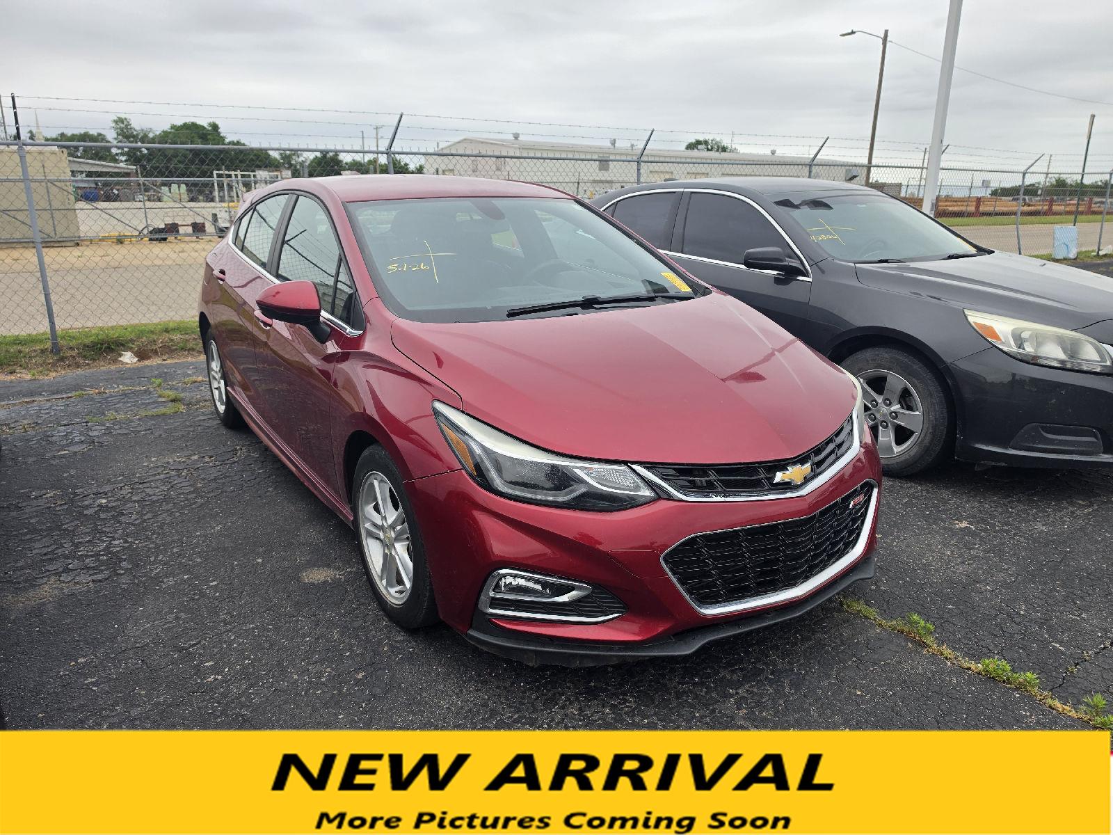 2018 Chevrolet Cruze LT Hatchback FWD