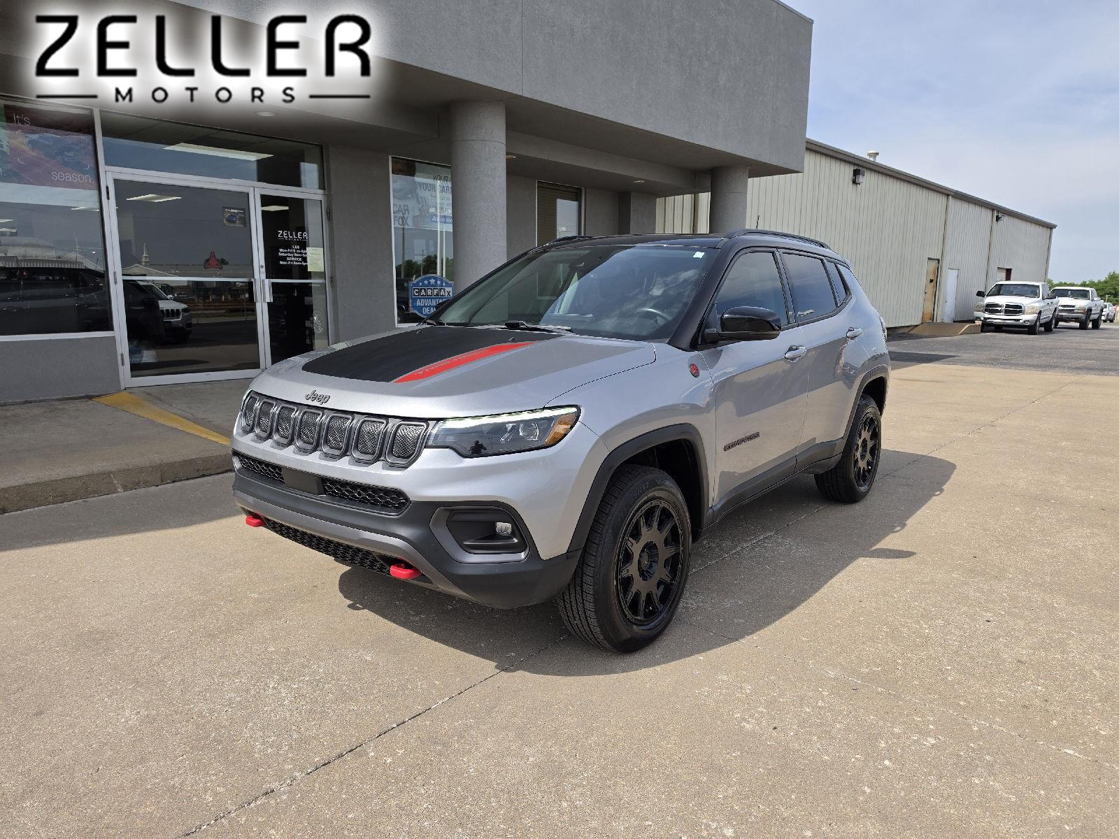 Billet Silver Metallic Clearcoat 2022 Jeep Compass Trailhawk 4WD SUV / Crossover Four-Wheel Drive 9-Speed Automatic