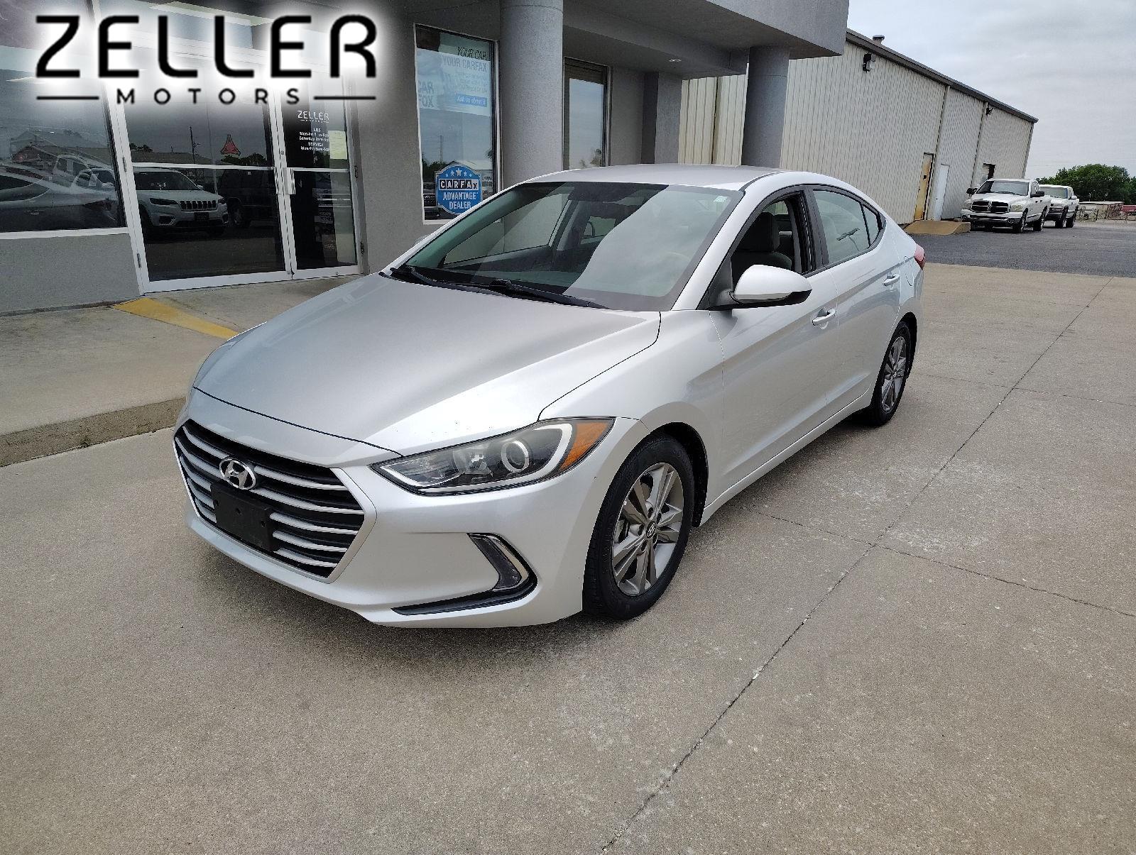 Symphony Silver 2017 Hyundai Elantra SE FWD Sedan Front-Wheel Drive Automatic