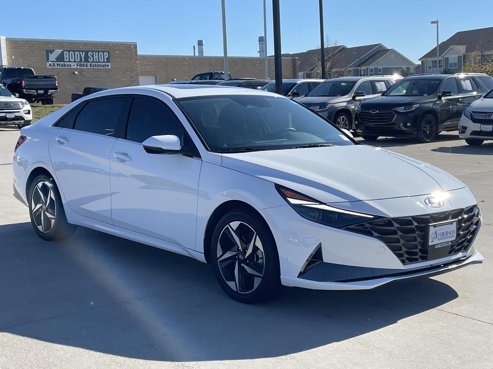 Used 2023 Hyundai Elantra Hybrid Limited Sedan for sale in Lincoln NE