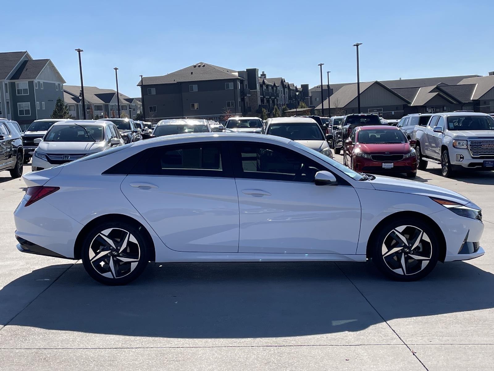 Used 2023 Hyundai Elantra Hybrid Limited Sedan for sale in Lincoln NE