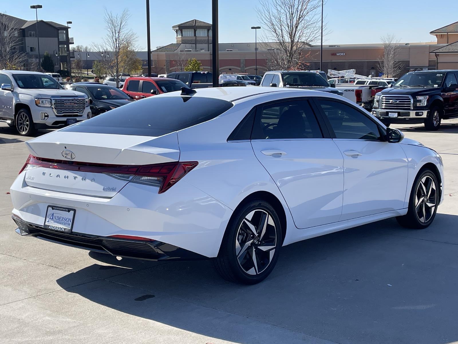 Used 2023 Hyundai Elantra Hybrid Limited Sedan for sale in Lincoln NE