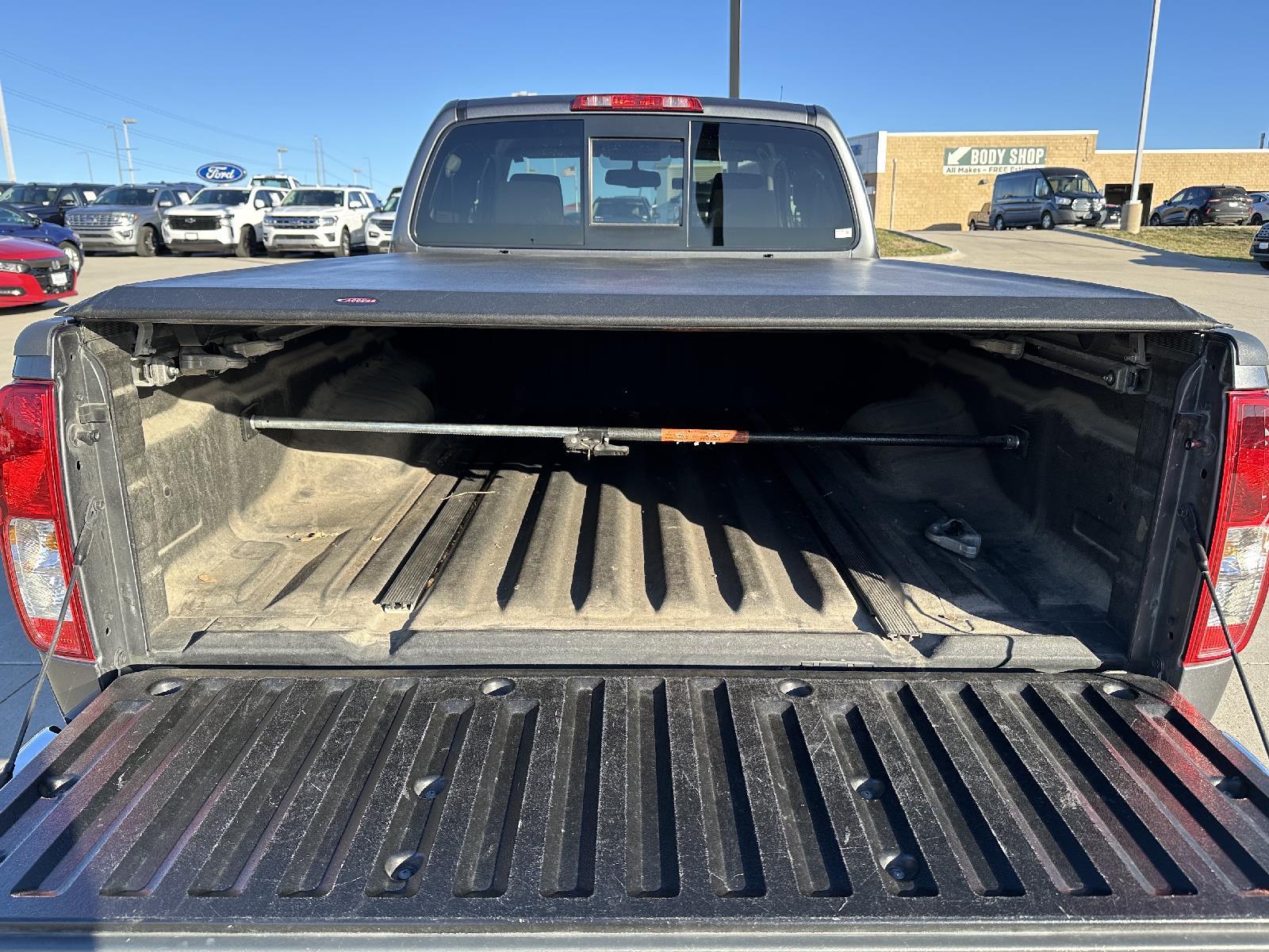 Used 2016 Nissan Frontier SV king cab for sale in Lincoln NE