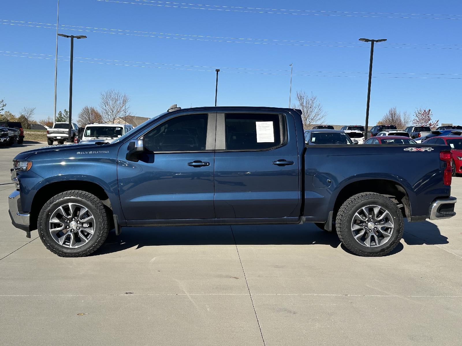 Used 2020 Chevrolet Silverado 1500 LT Crew Cab Truck for sale in Lincoln NE