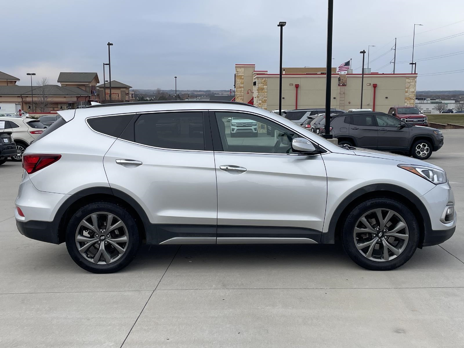 Used 2017 Hyundai Santa Fe Sport 2.0T Ultimate SUV for sale in Lincoln NE