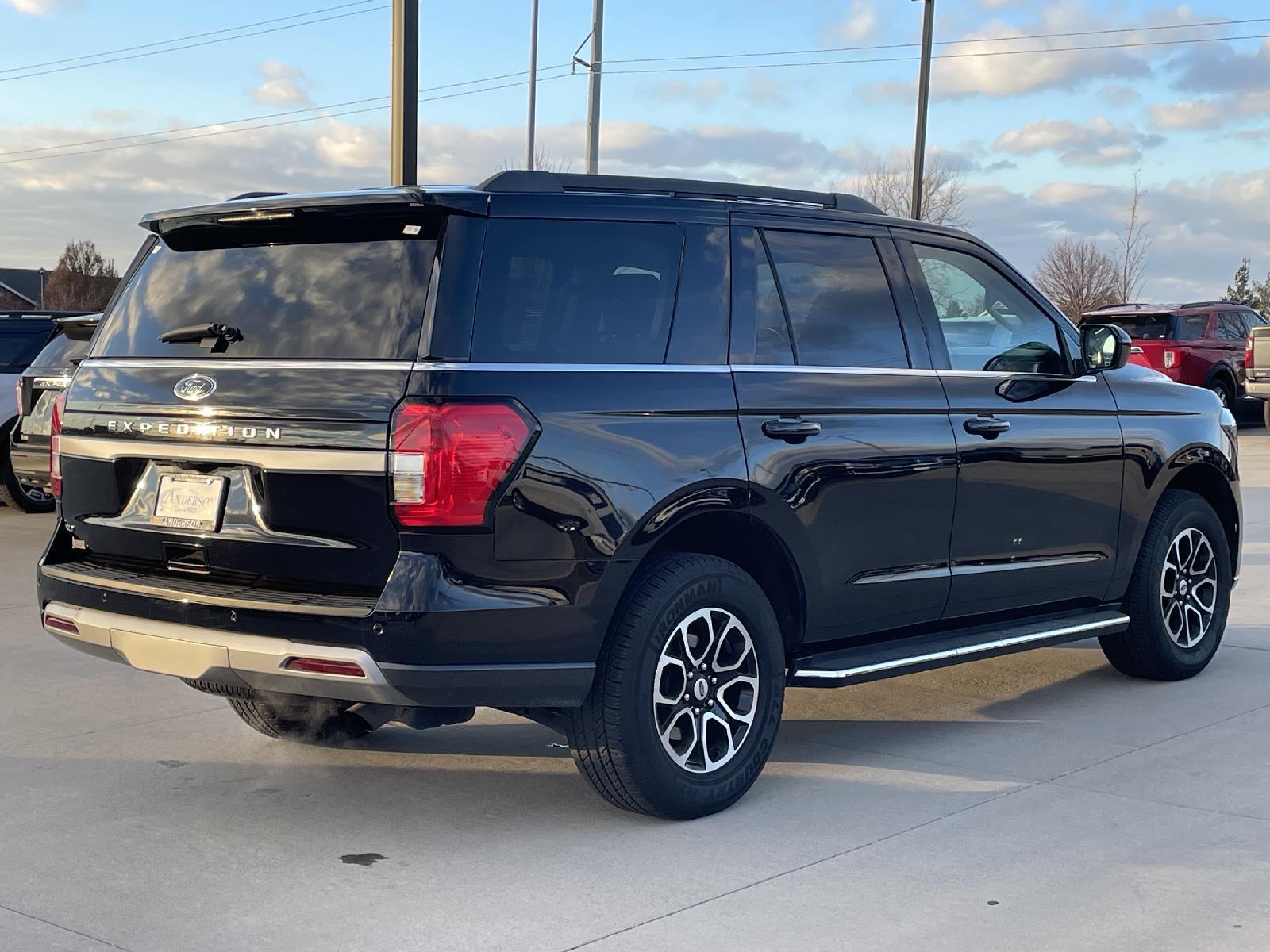 Used 2022 Ford Expedition XLT SUV for sale in Lincoln NE