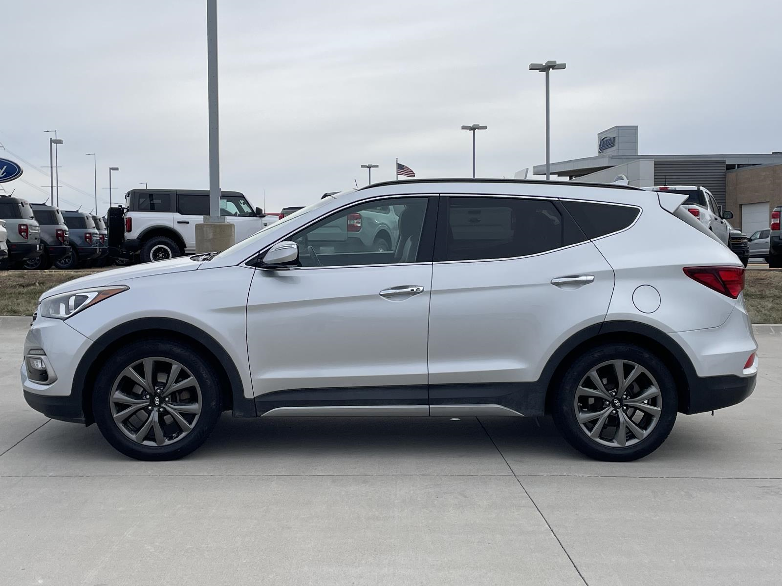 Used 2017 Hyundai Santa Fe Sport 2.0T Ultimate SUV for sale in Lincoln NE