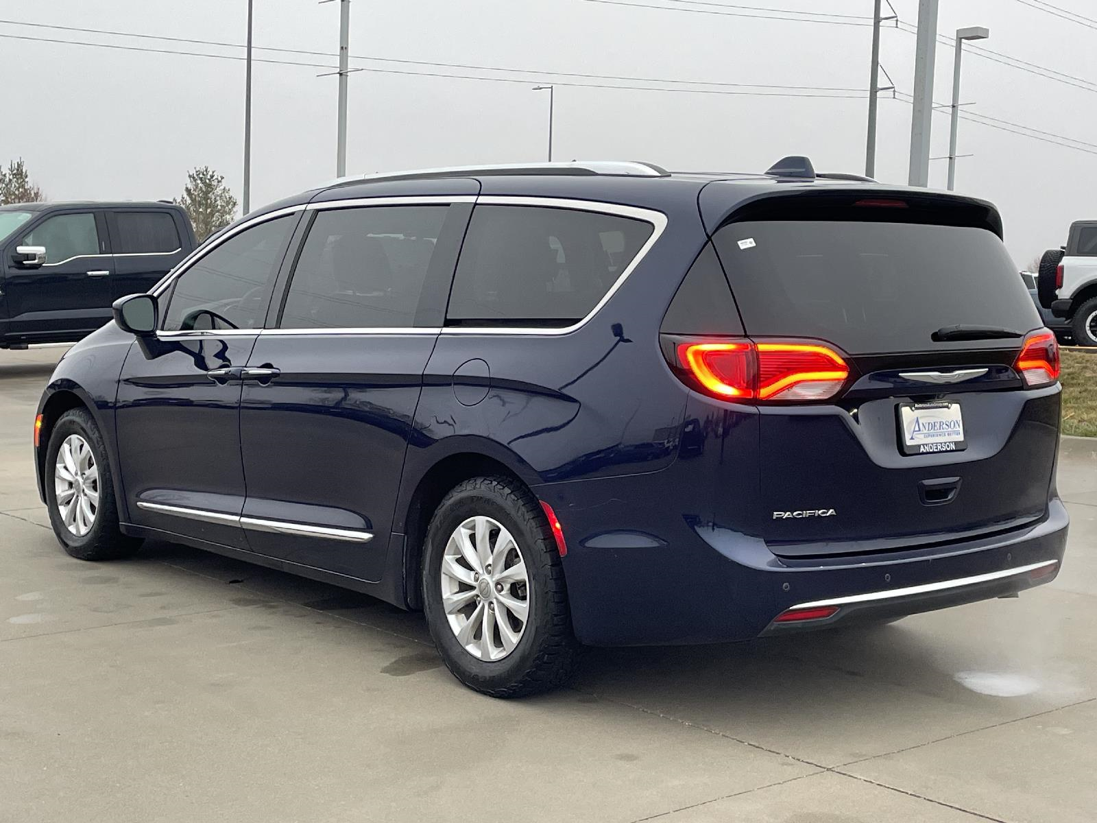 Used 2018 Chrysler Pacifica Touring L Plus Minivans for sale in Lincoln NE