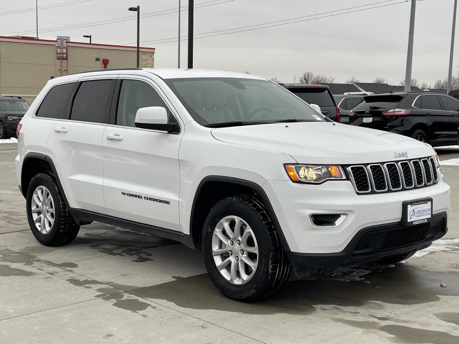 Used 2022 Jeep Grand Cherokee WK Laredo E SUV for sale in Lincoln NE