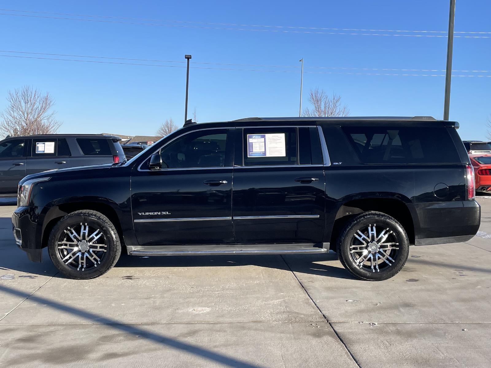 Used 2015 GMC Yukon XL SLT SUV for sale in Lincoln NE