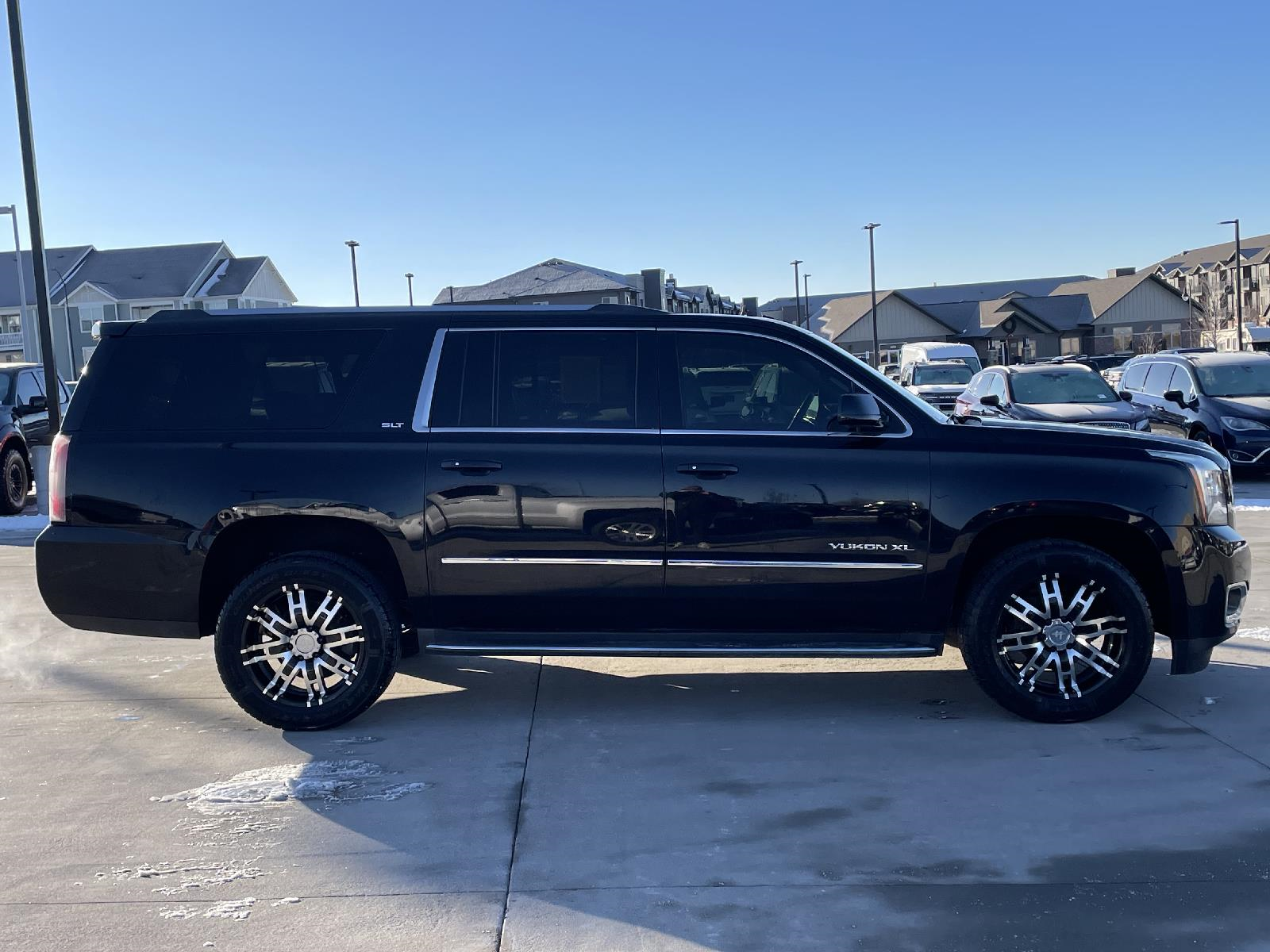 Used 2015 GMC Yukon XL SLT SUV for sale in Lincoln NE