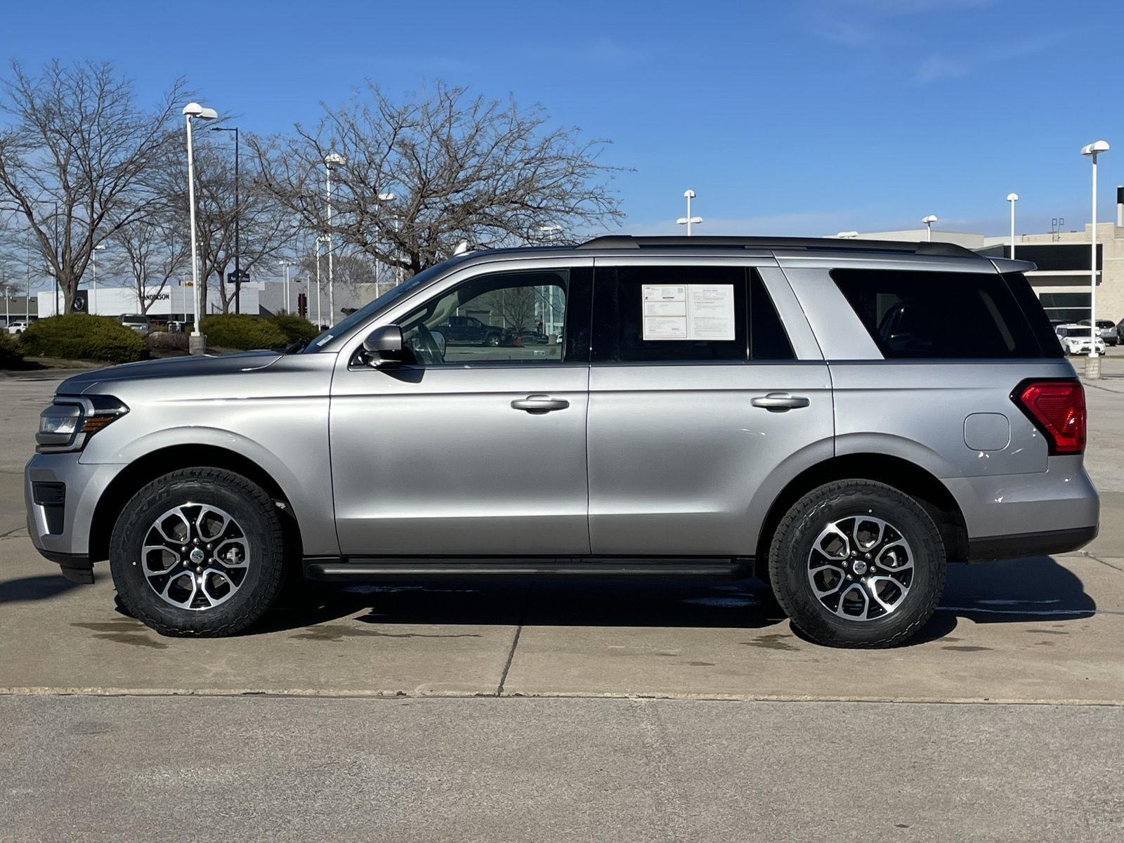 Used 2024 Ford Expedition XLT 4x4 SUV for sale in Lincoln NE