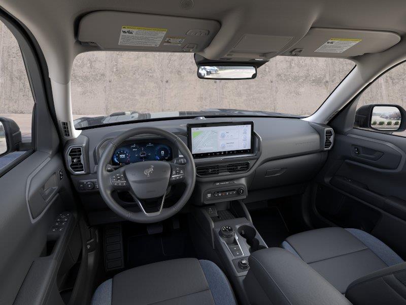 Vehicle photo 9