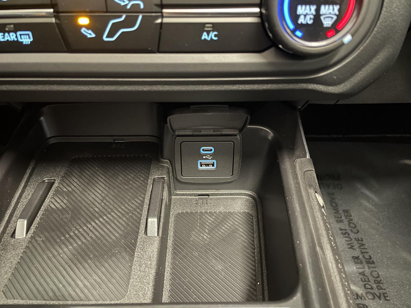 Vehicle photo 22