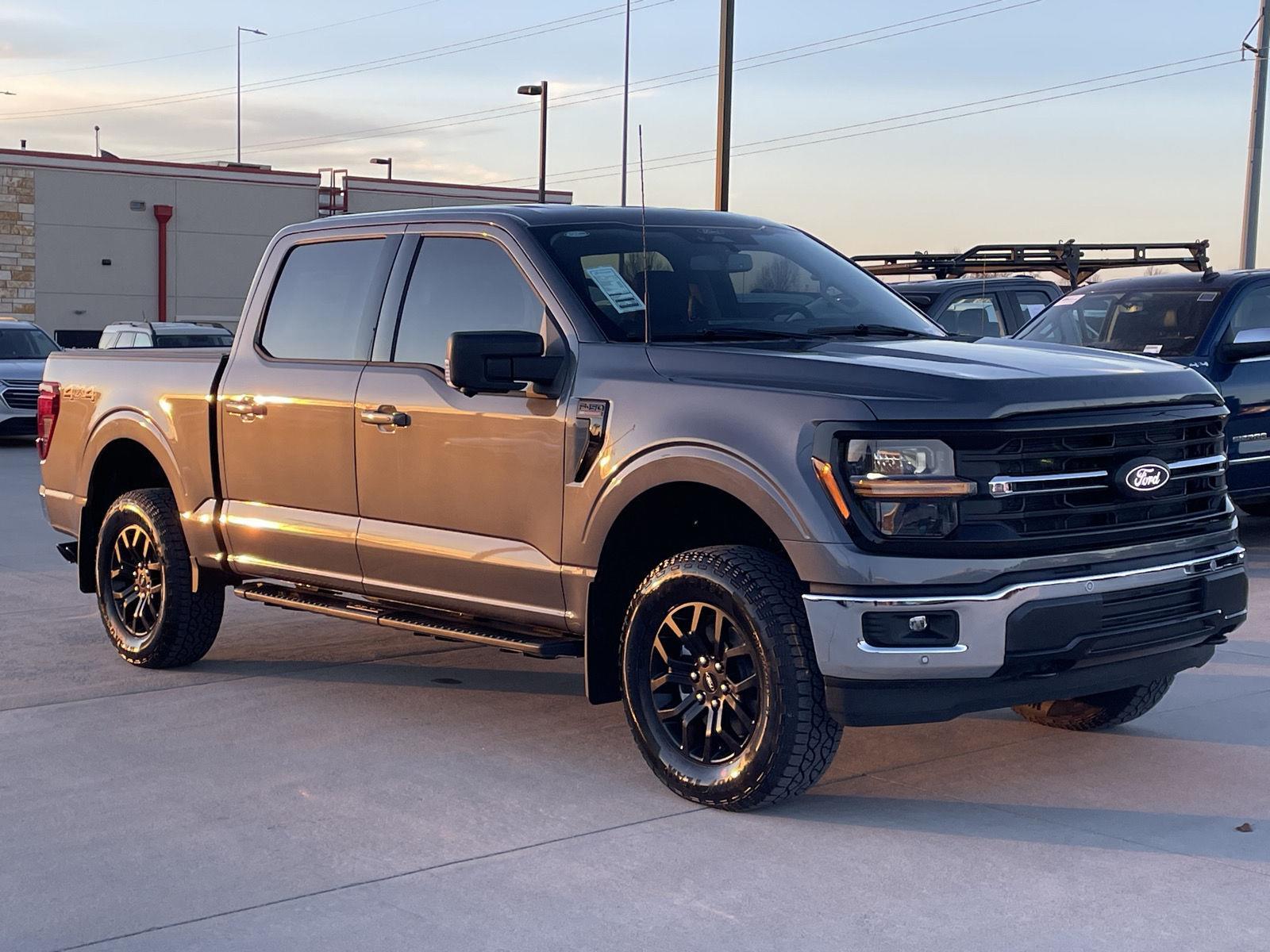 Vehicle photo 5