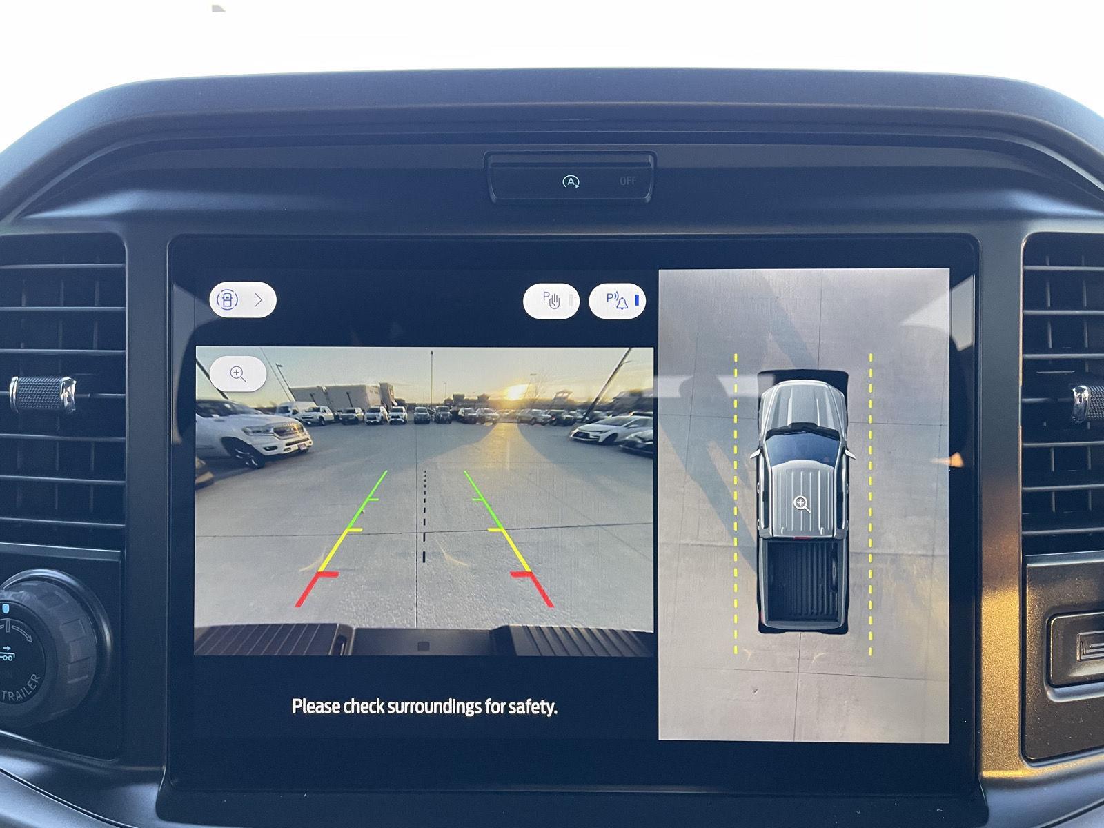 Vehicle photo 22