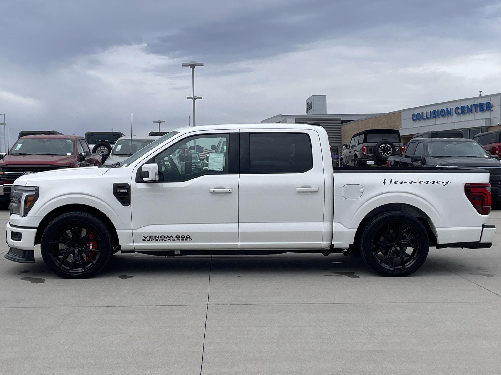 Vehicle photo 2