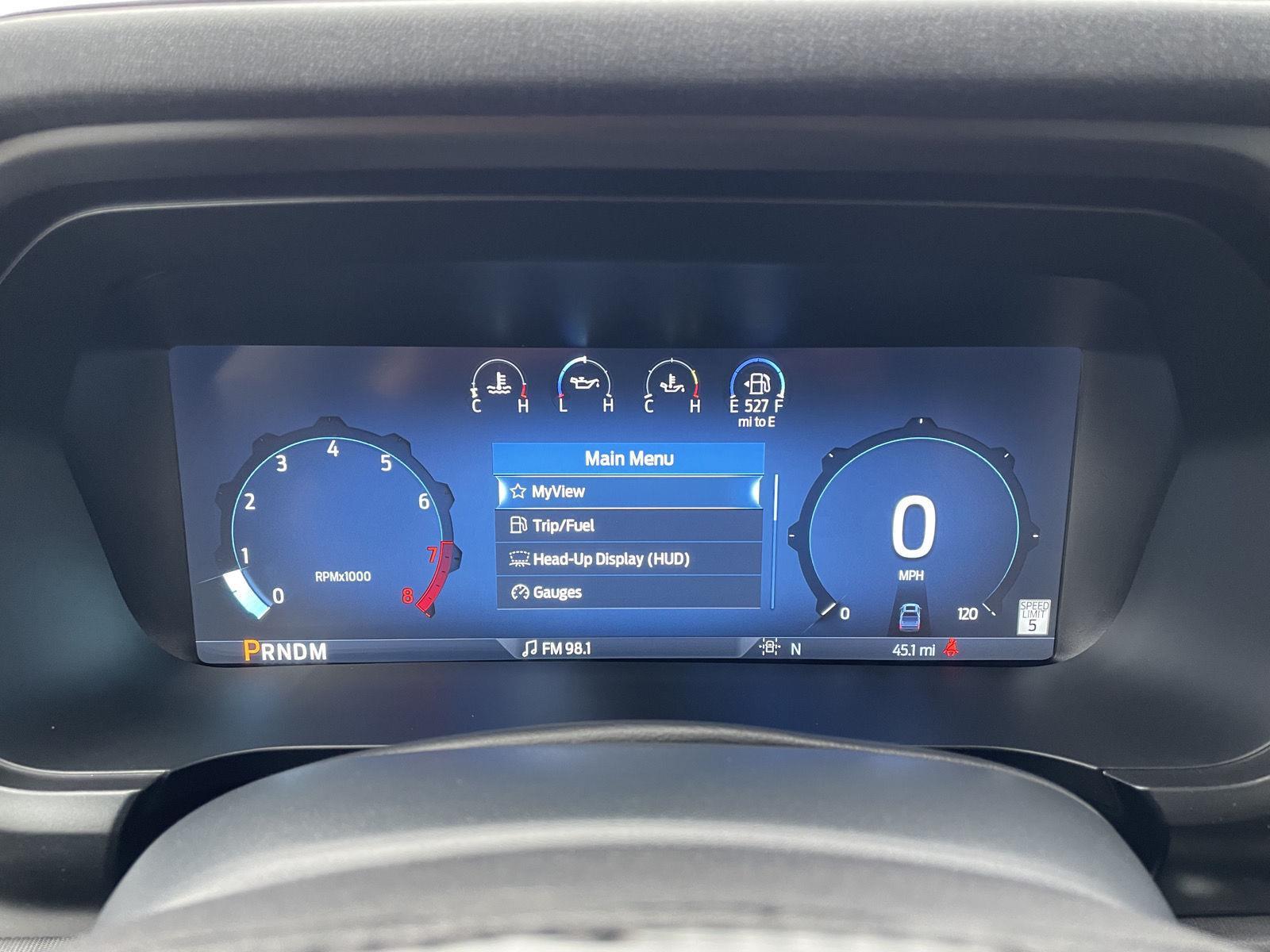 Vehicle photo 14