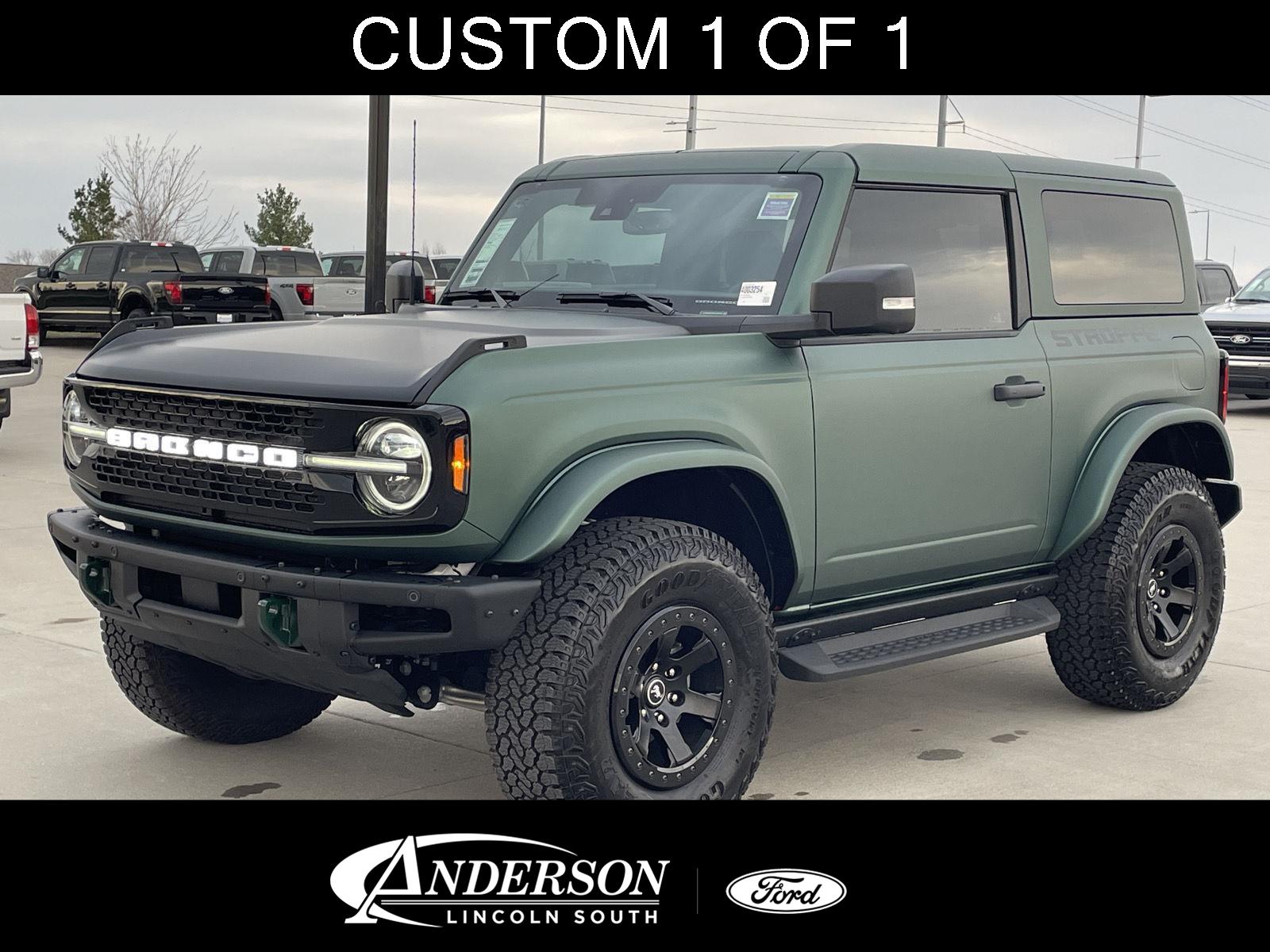 Oxford White 2025 Ford Bronco SUV / Crossover Four-Wheel Drive Automatic