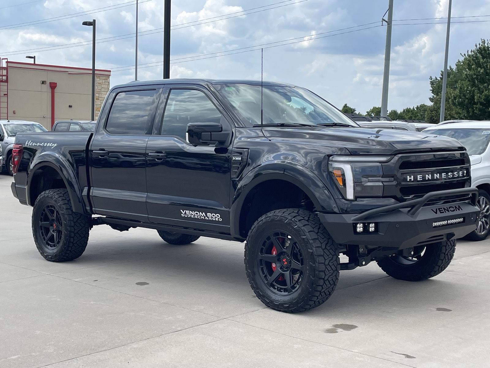 Vehicle photo 5