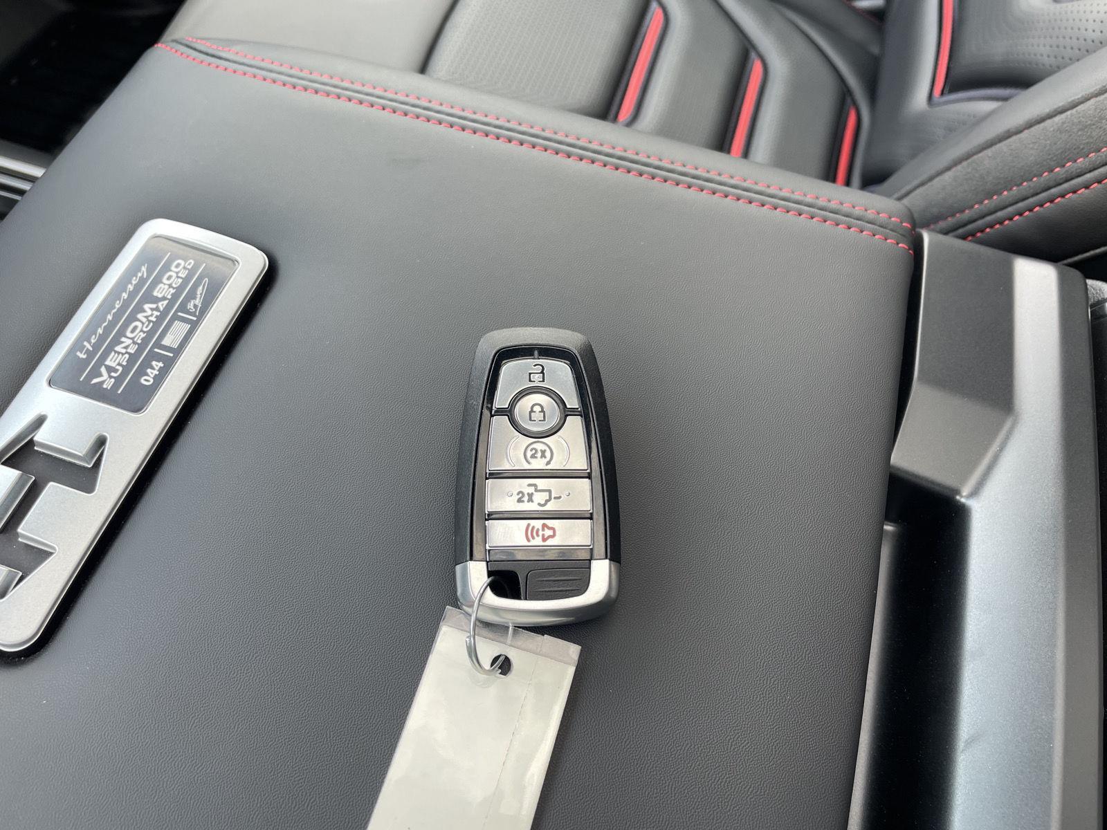 Vehicle photo 47