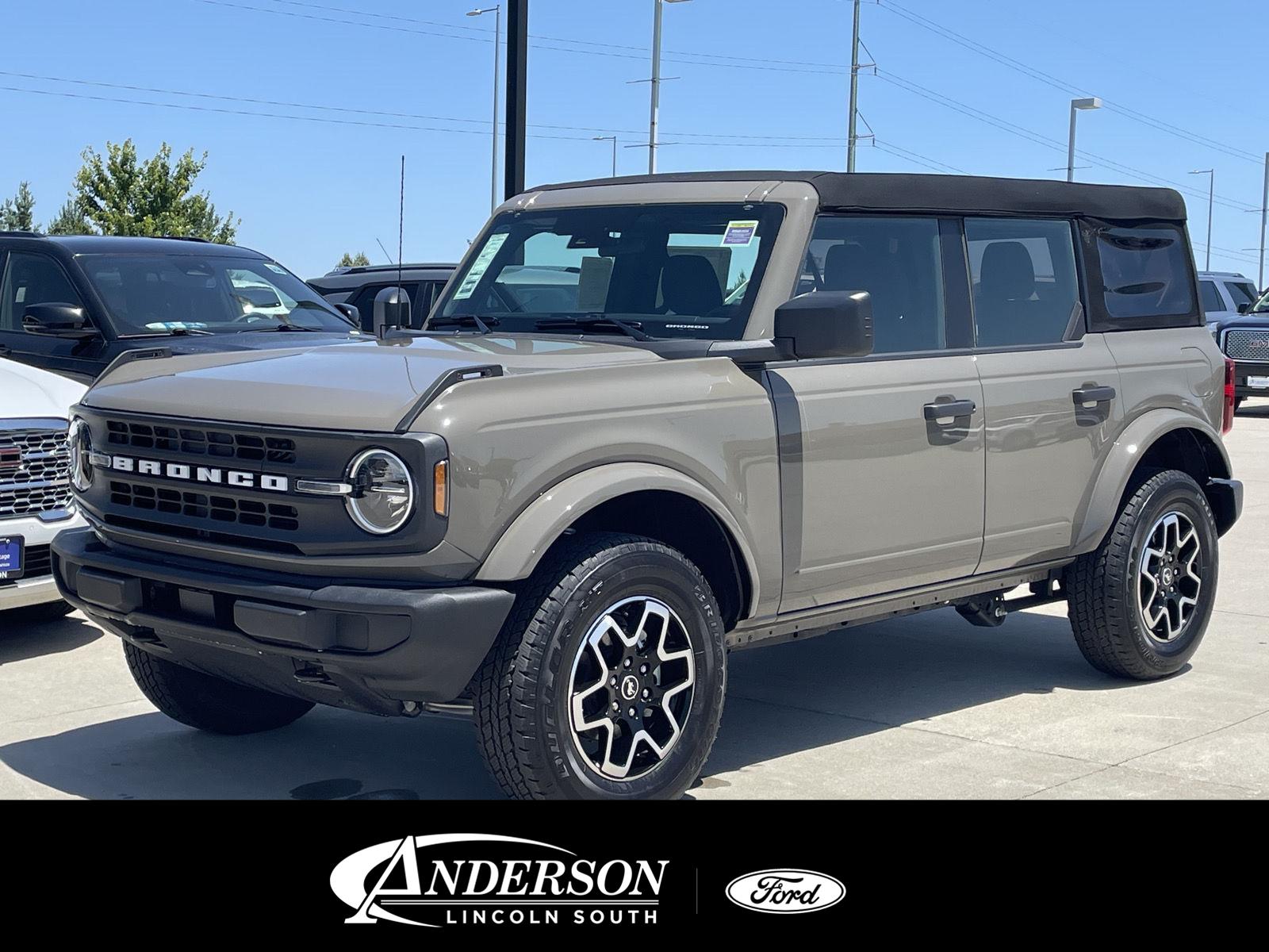 Marsh Gray 2025 Ford Bronco SUV / Crossover Four-Wheel Drive 7-Speed Manual