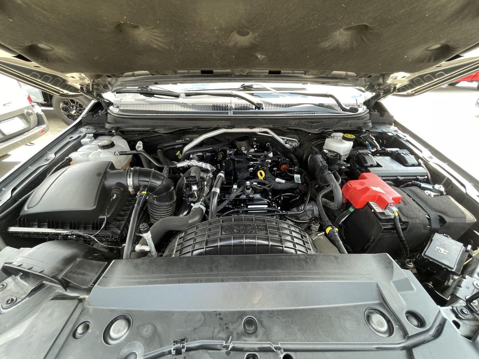 Vehicle photo 31