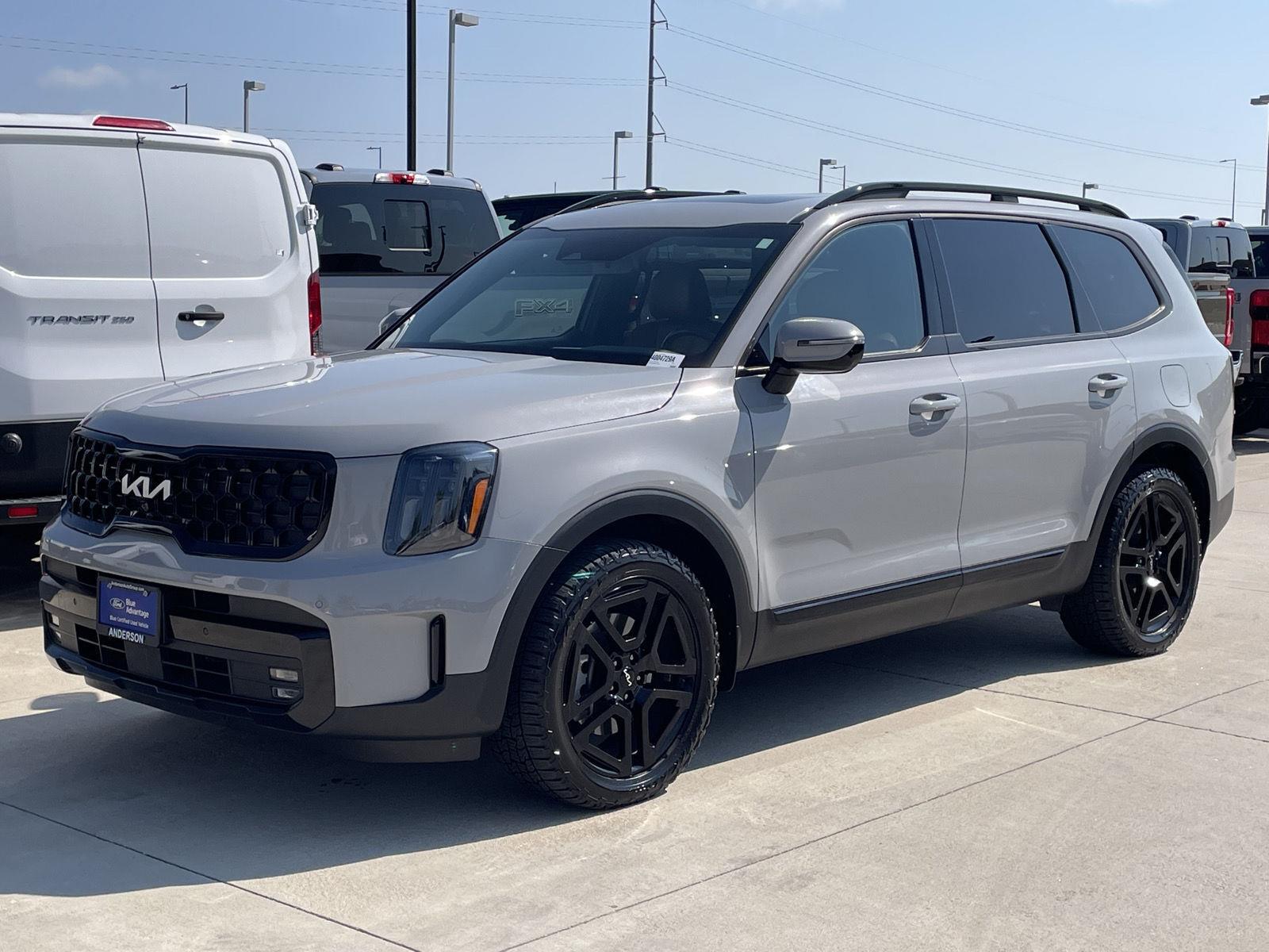 Vehicle photo 1