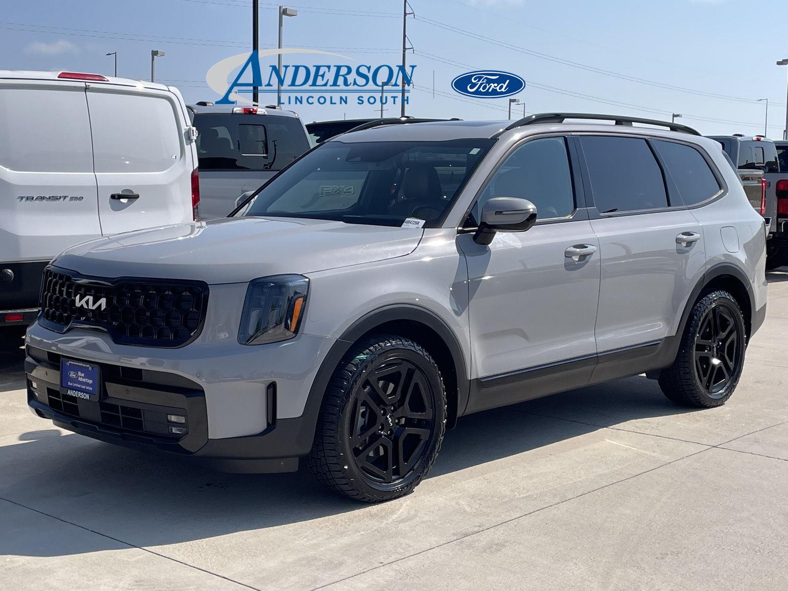 Vehicle photo 1