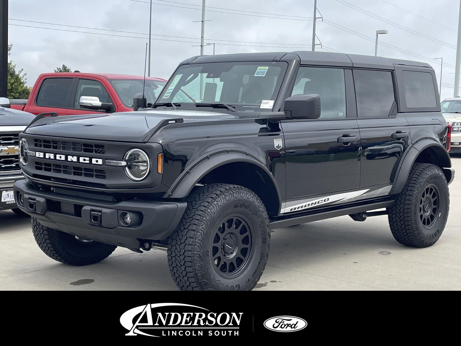 Shadow Black 2026 Ford Bronco SUV / Crossover Four-Wheel Drive 7-Speed Manual