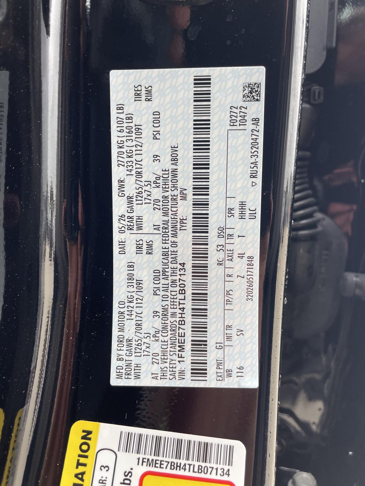 Vehicle photo 30