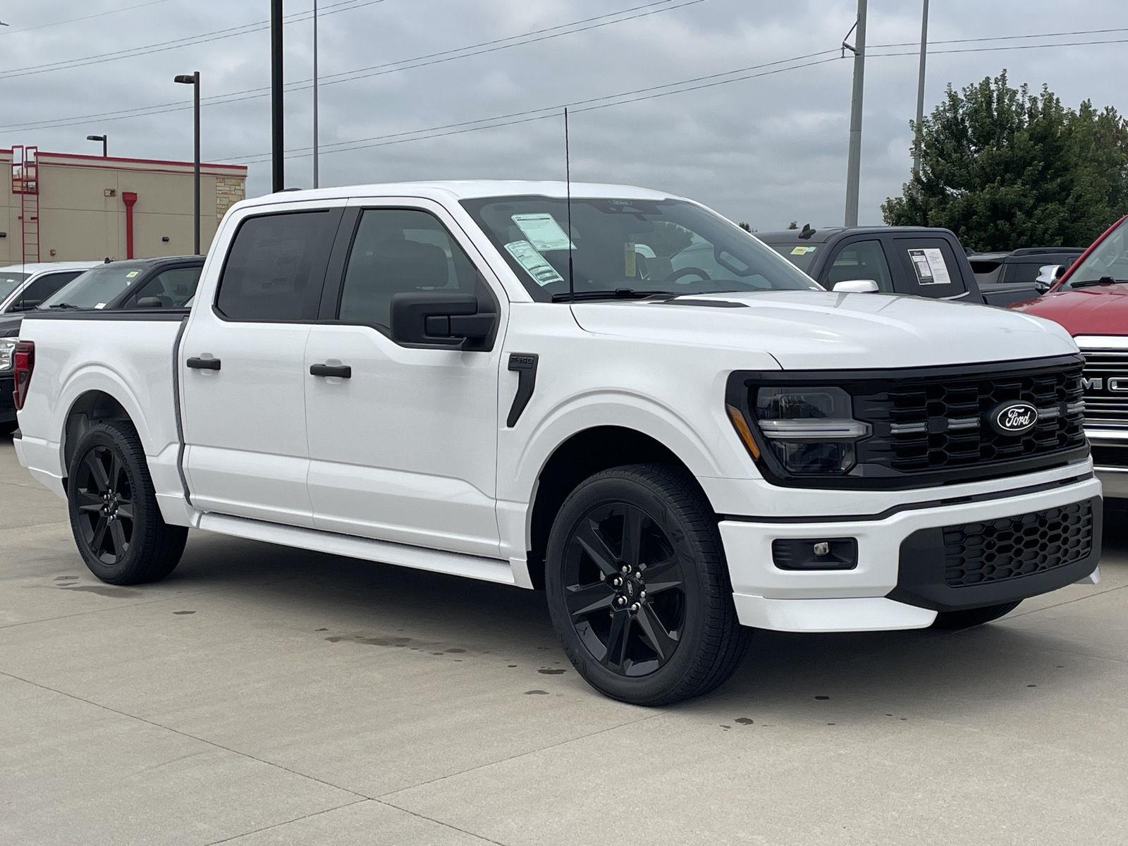 Vehicle photo 5