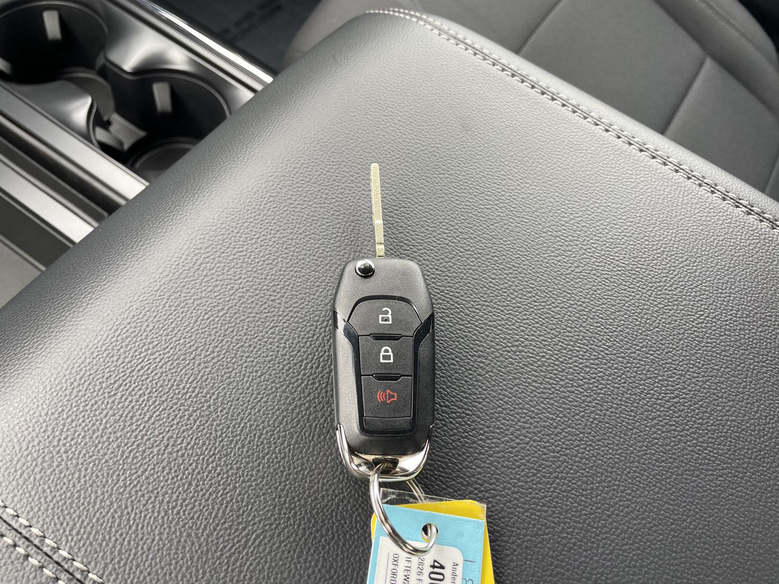 Vehicle photo 37